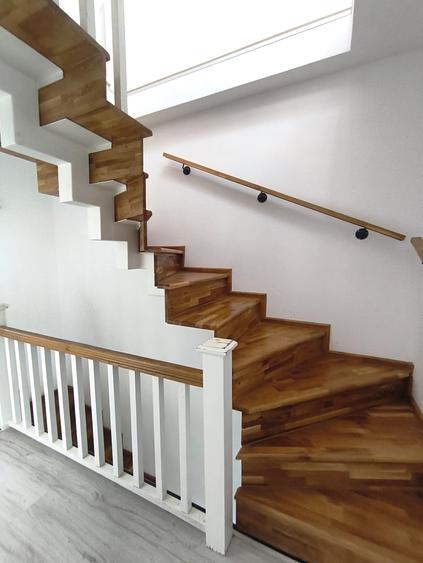 Cosmopolis-Vila Exclusivista-2 locuri de parcare-disponibila 10.10-1200 EUR