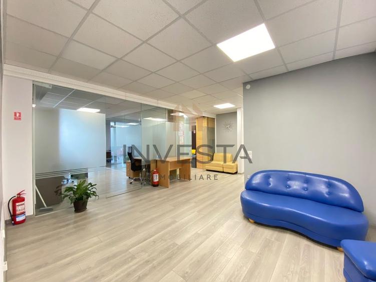 Apartament cu 4 camere decomandat, parcare, etaj intermediar, Centru!
