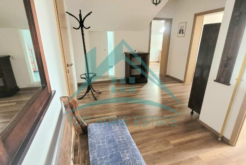 De vanzare apartament cu 4 camere plus pod, zona Eroilor, Floresti!