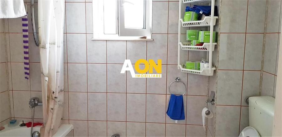 Casa  5 camere  2 garaje  780 mp teren Zona Schit