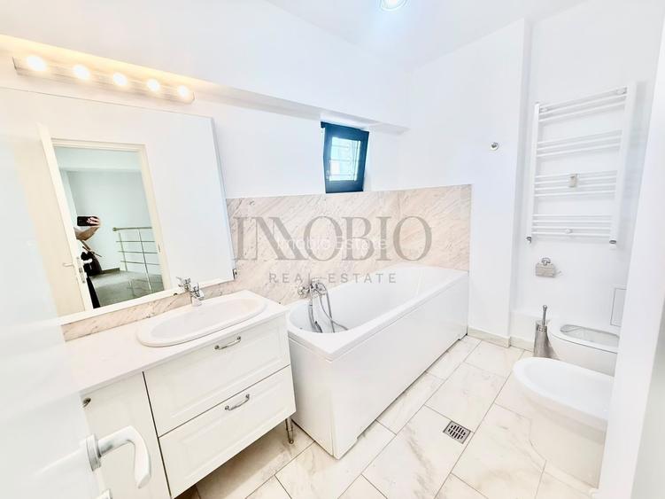 Apartament 4 camere tip duplex penthouse | Terasă 30 mp2 | Unirii - 17