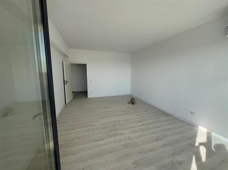 Apartament 2 camere, etaj 1,65mp utili de vanzare in complex Ozone City
