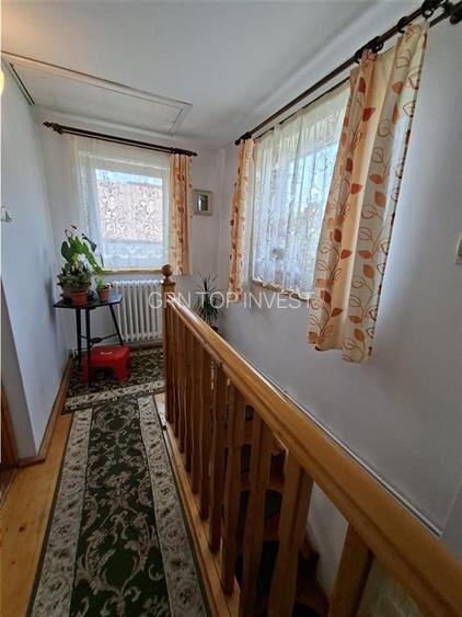 Apartament 3 camere la casa curte pivnita parcare zona Centrala - 16