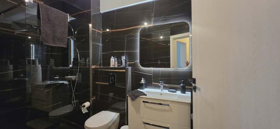 Apartament ultrafinisat 2 cam. de vânzare, Prima Decebal/str. Oneștilor-AP1523