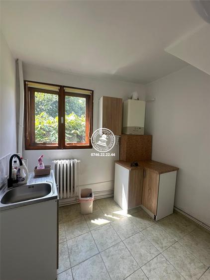 Apartament 1 camera de inchiriat bloc tip vila Strada Sfantul Andrei - CENTRU