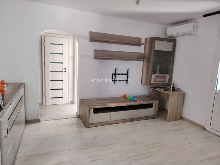 1 Decembrie-Apartament de 3 camere-renovat-2 bai - 2