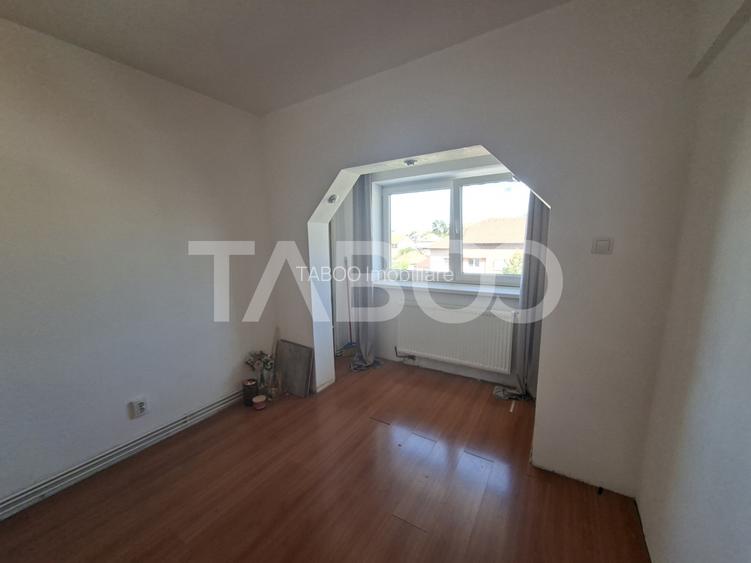Apartament decomandat de vanzare 2 camere Strand etaj 4 acoperis - 5