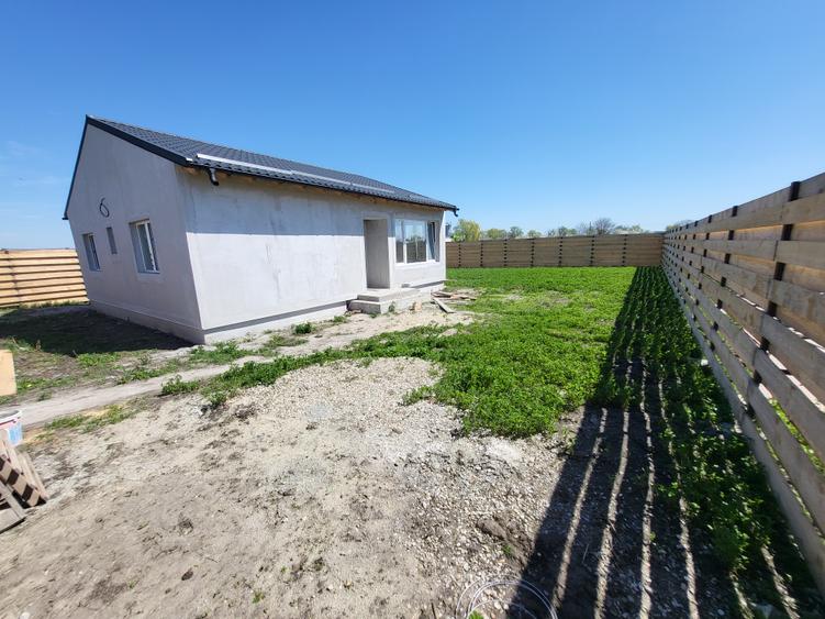 Direct dezvoltator.Casă individuală parter gata pentru mutare.# camere.Teren 500