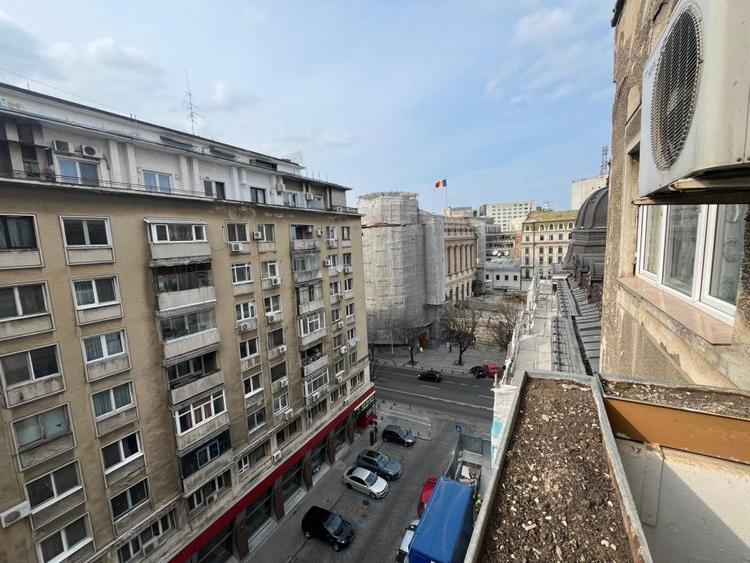 Apartament cu 3 camere cu vedere pe Regina Elisabeta / Ultracentral / Risc 1