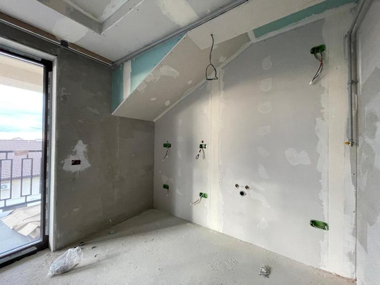 Apartament 3 camere, super-pozitie - Mosnita Noua