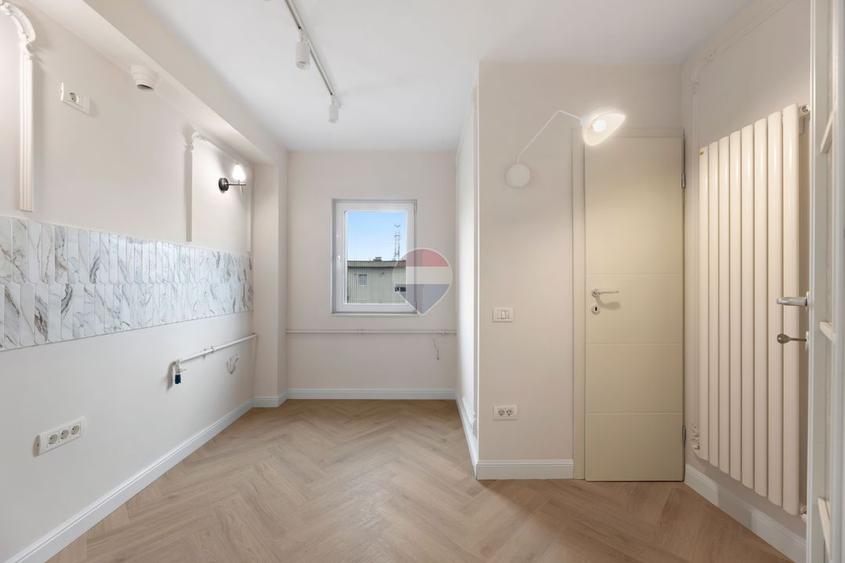 Apartament cu 3 camere Piata Mica