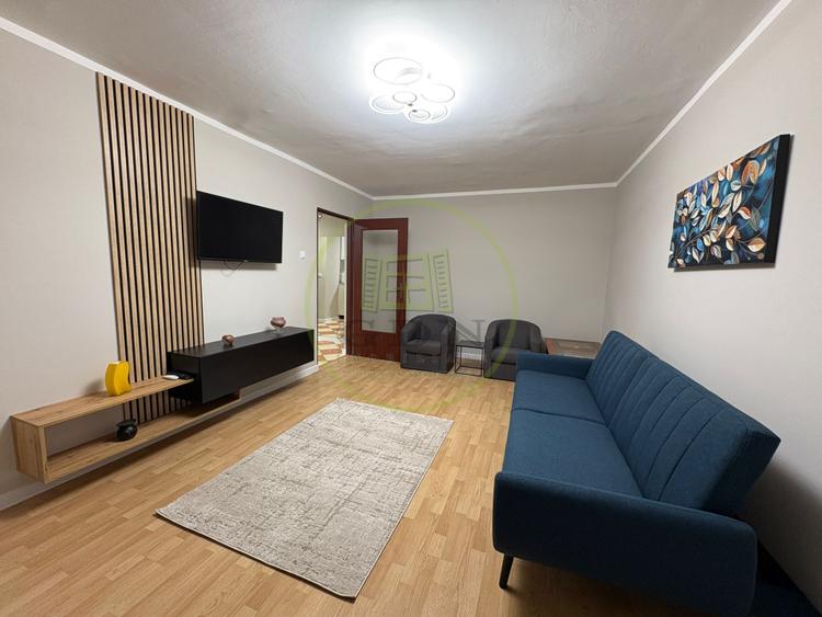 Apartament, 3 camere bilateral , 75 mp, Cartier 1 Mai, zona Pelendava