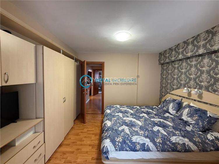 Royal Imobiliare - Vanzare apartament  zona Piata Mihai Viteazu - 5