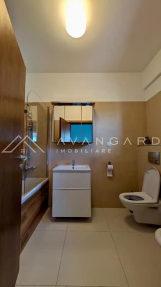 Apartament modern cu 3 camere de închiriat, parcare, Europa
