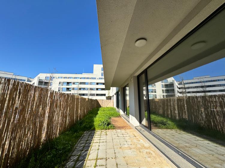 Apartament 4 camere cu Gradina -88mp Utili + Gradina / Zona Mall Colosseum-Sect1