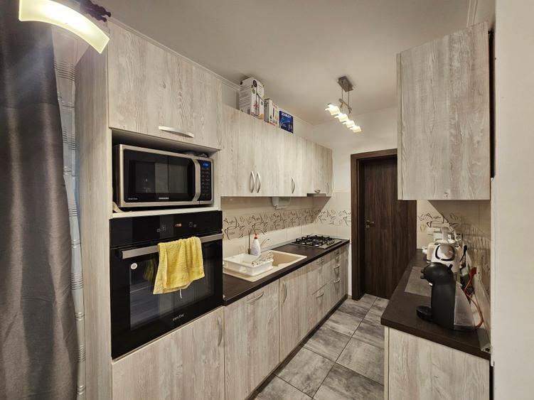 Duplex P+M, 5 camere, 3 băi, 3 balcoane, perete dublu, panouri, Dumbrăvița