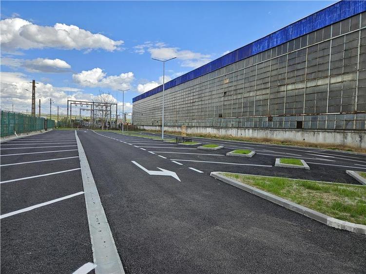 Parcare de Inchiriat 2000 mp - Platforma cu expunere la trafic auto