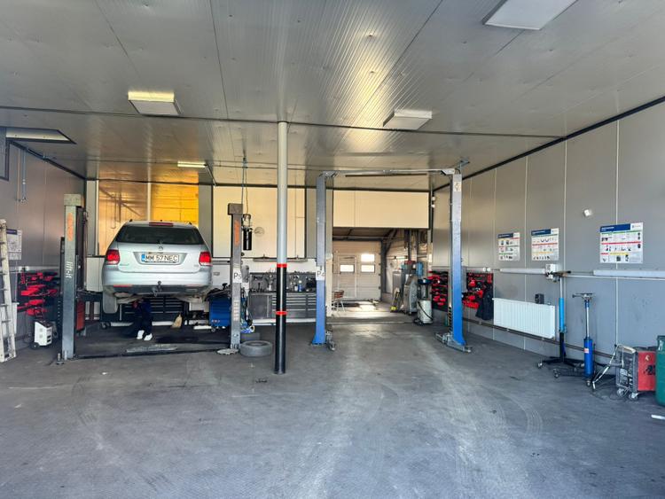 SERVICE AUTO Ultramodern (Business ultraprofitabil "la cheie")