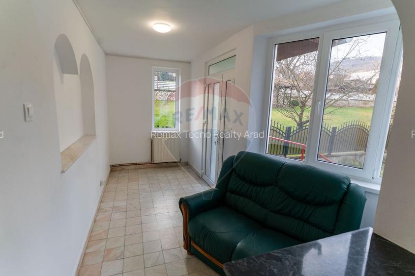 Casă / Vilă cu 6 camere de închiriat în zona Centru Vechi - 5