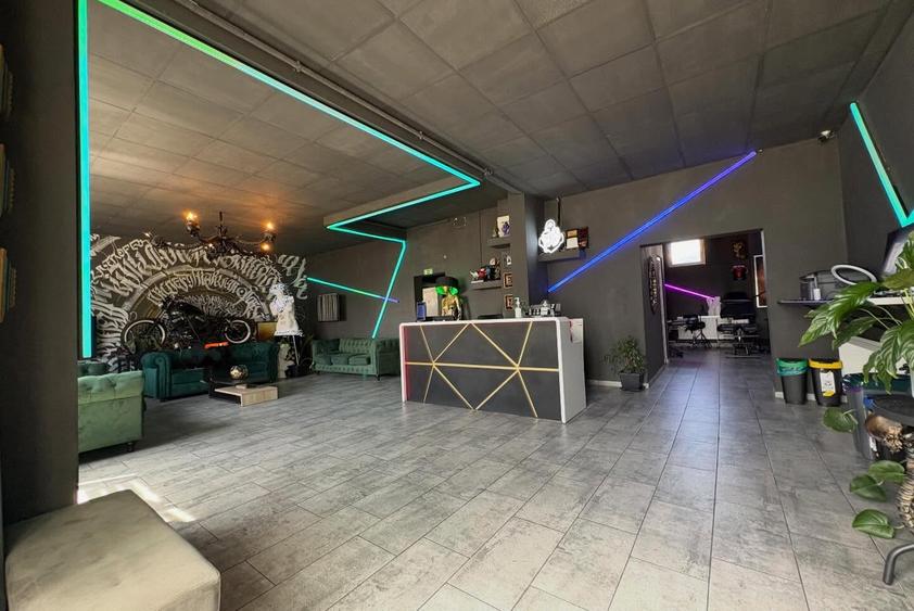 Faleza Nord, spatiu comercial din constructie 190 mp. , 5 camere, curte