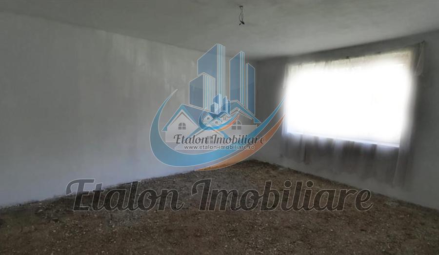 Apartament 3 camere, parter, Calea Romanului