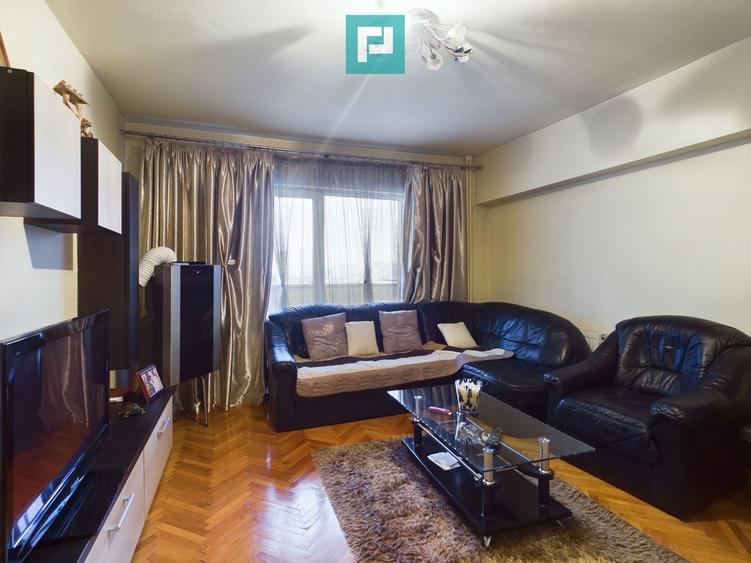 Apartament panoramic cu 4 camere zona 300