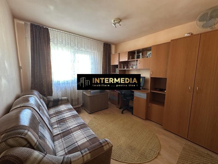 Apartement 2 Camere Decomandate 53 mp mobilat utilat balcon inchis view superb