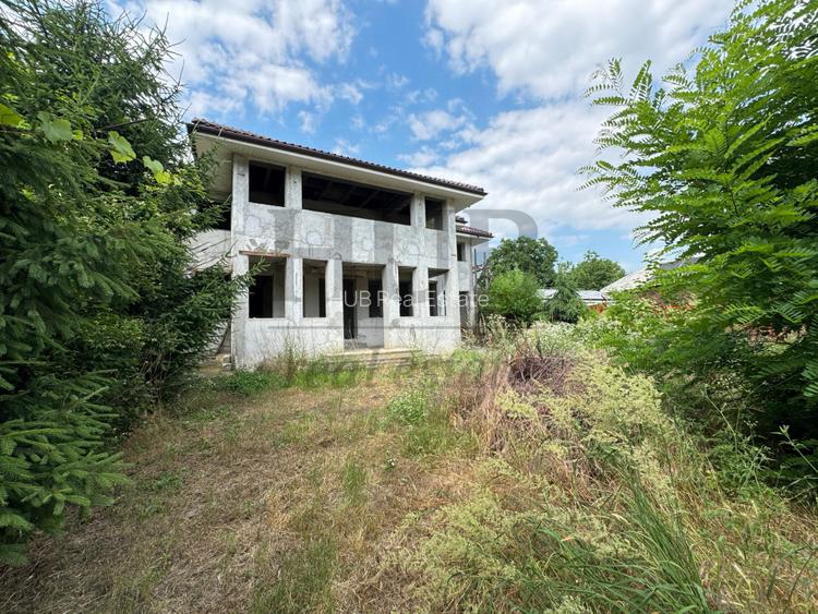 Casă cu teren de vânzare -Sascut - 5