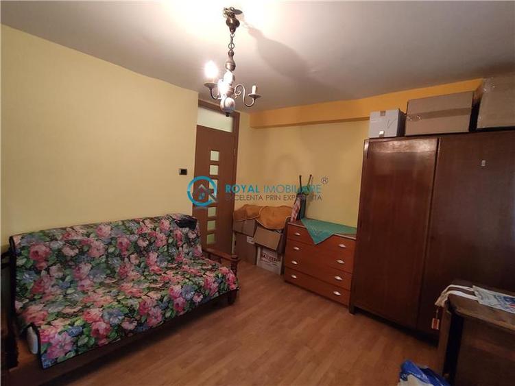 Royal Imobiliare - Vanzare Apartament zona Marasesti