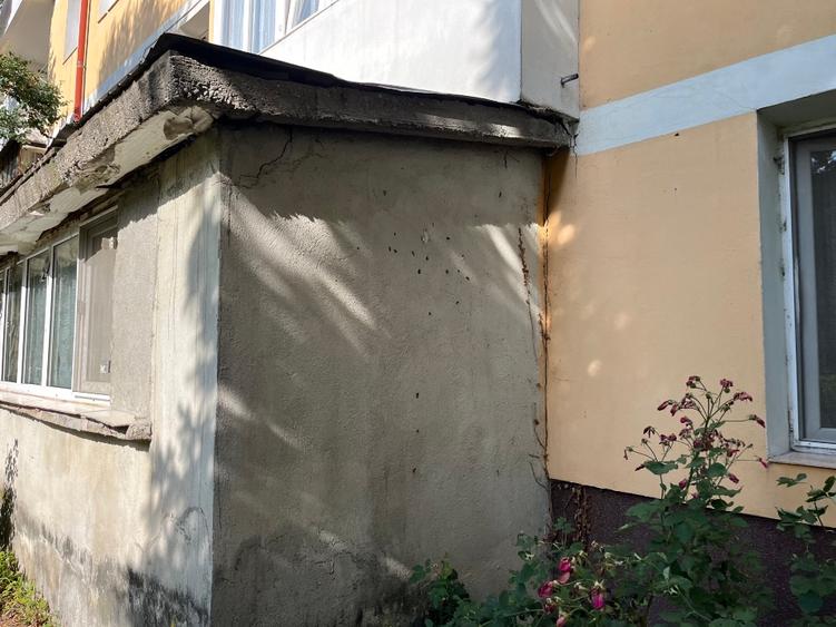 Vand ca spatiu comercial apartament 4 camere