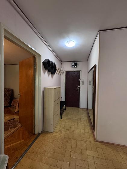 Apartament cu 3 camere de inchiriat, zona Grivitei