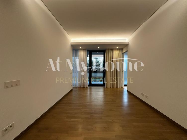 Apartament MODERN cu 4 camere, mobilat partial,finisaje lux, parcare,80mp terasa