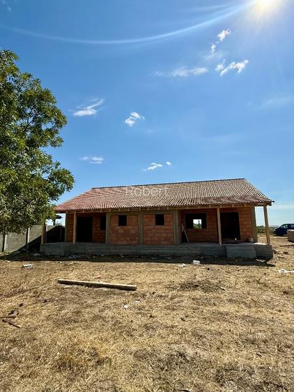 Duplex de vanzare Mosnita Noua | Despartit prin baie si dressing | 80,25 mp util - 5