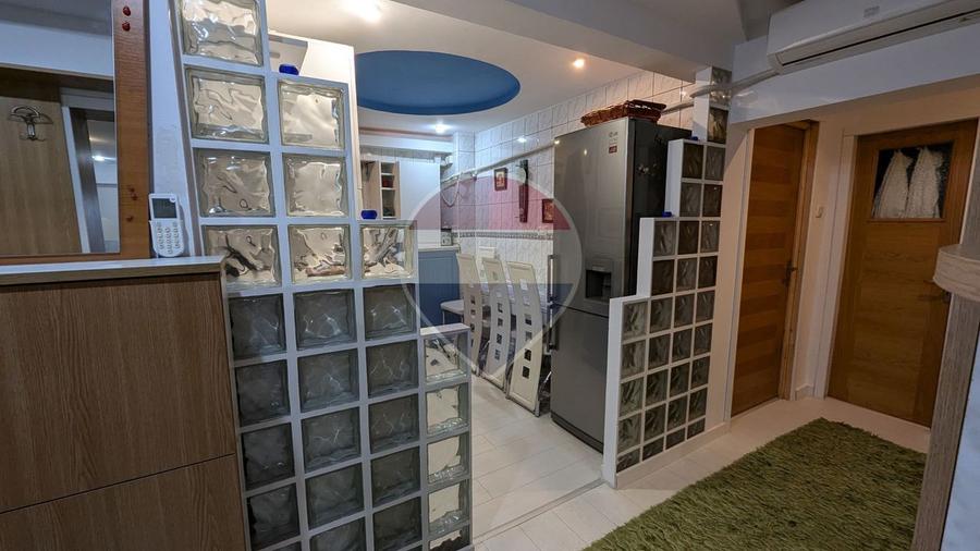 Inchiriere Apartament 3 camere în zona P-ta Alba Iulia
