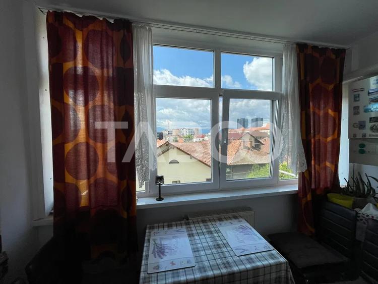Apartament 2 camere decomandat 62 mp pivnita zona Central-Dioda Sibiu