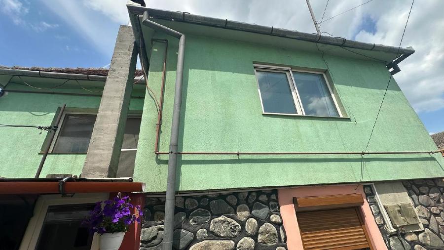 Cristian Sibiu, Apartament-2 camere 84 mp, etaj 1