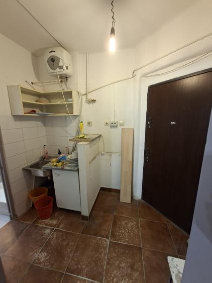 Garsonieră 24 mp Universitate – ideală pentru locuință, birou sau sediu