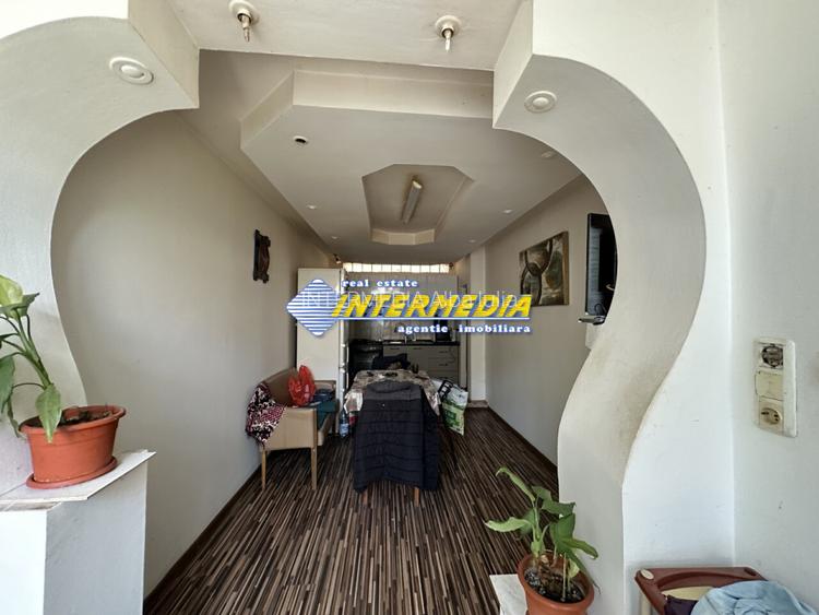 Proprietate 2 case curte pavata Teren 700 mp Hotel CETATE gard utilitati - 17
