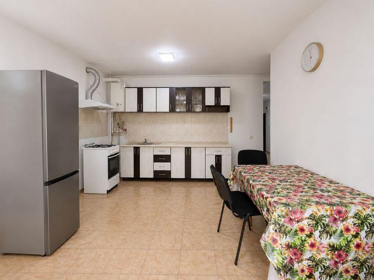 Apartament 3 camere, 74 mp + balcon, parter inalt, Gheorgheni