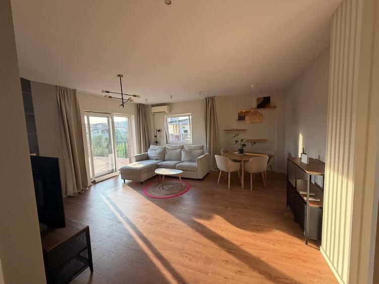 Apartament de 3 camere de inchiriat | Terasa 41 MP | Parcare | Scoala Americana