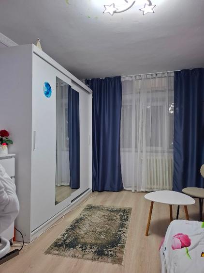 Vand apartament 2 camere