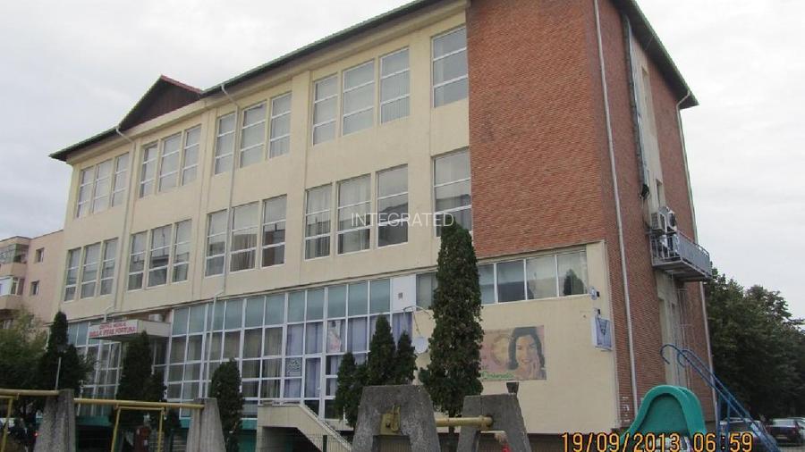 Clădire comercială Pitești - CENTRAL  1.547 mp + Teren 760 mp - 2