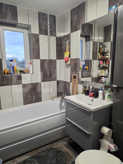 Apartament 3 camere, 66 mp, etaj intermediar, mobilat si utilat, Valea Lupului
