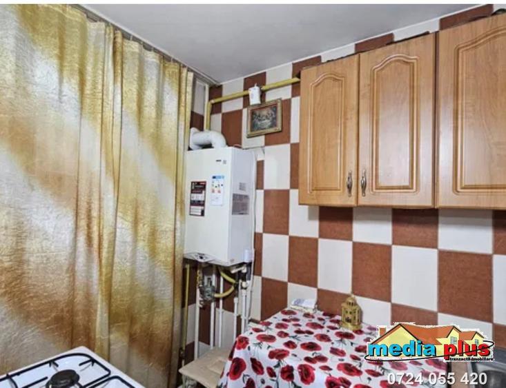 De vânzare apartament 2 camere decomandat – Micro 13