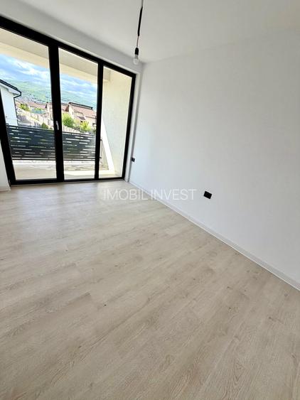 Duplex modern, 4 camere, 2 băi, terasă, 320 mp teren - 6