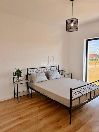 Giroc, 2 Camere, Decomandat, Incalzire in Pardoseala, Parcare
