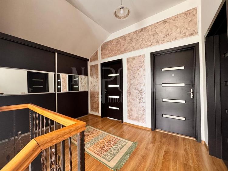Casa 5 camere de vanzare in Salicea