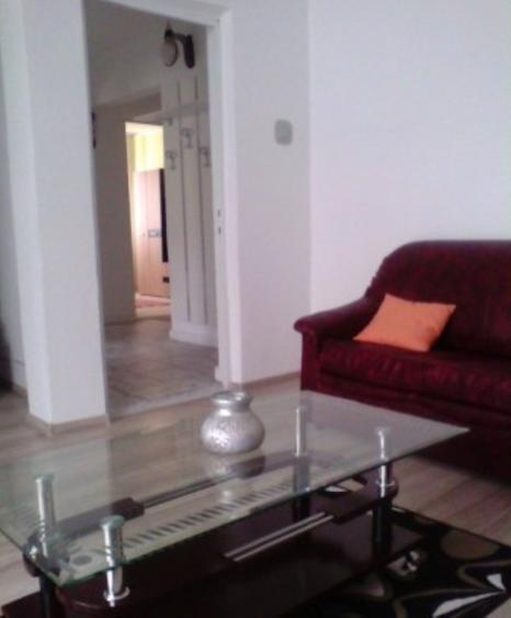 Apartament 3 Camere Decomandat | Etaj 1 | Piața Centrală