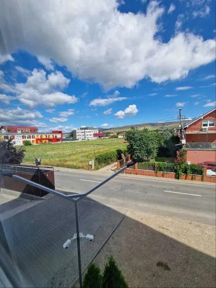 Apartament de 3 camere, 70 mp , Floresti -Cluj , U N T O L D