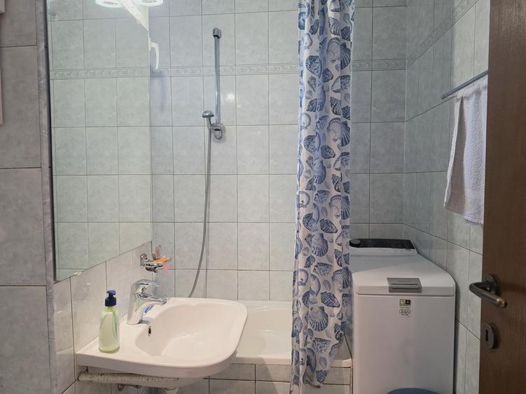 Astra zona școala 7 strada Apollo apartament 3 camere Liber la vânzare